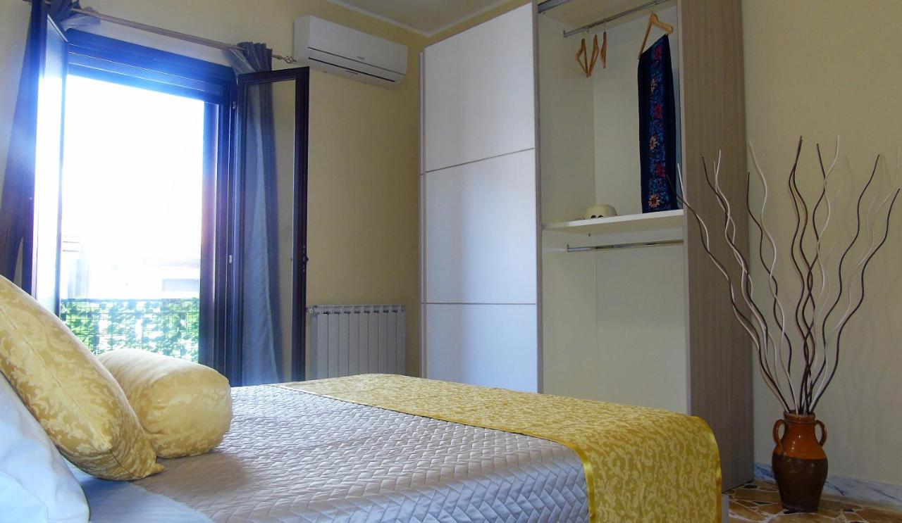 Casa Le Maioliche Apartment Giardini Naxos Bagian luar foto