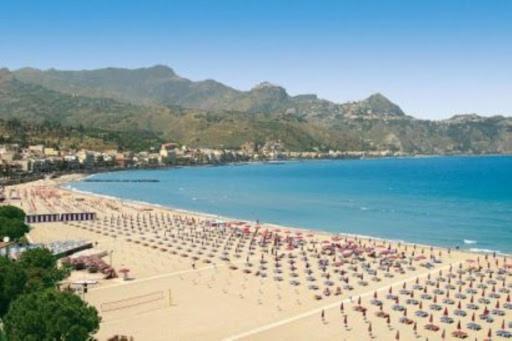 Casa Le Maioliche Apartment Giardini Naxos Bagian luar foto